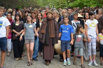 Viva Thich Nhat Hanh!