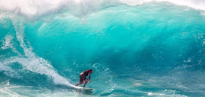 Non puoi fermare le onde, ma puoi imparare il surf